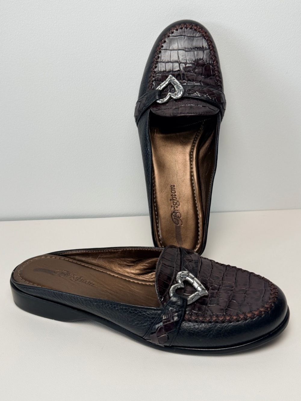 Brighton Motif Brown Black Croc Embossed Leather Mule Slide Slip On Shoes  W 6.5
